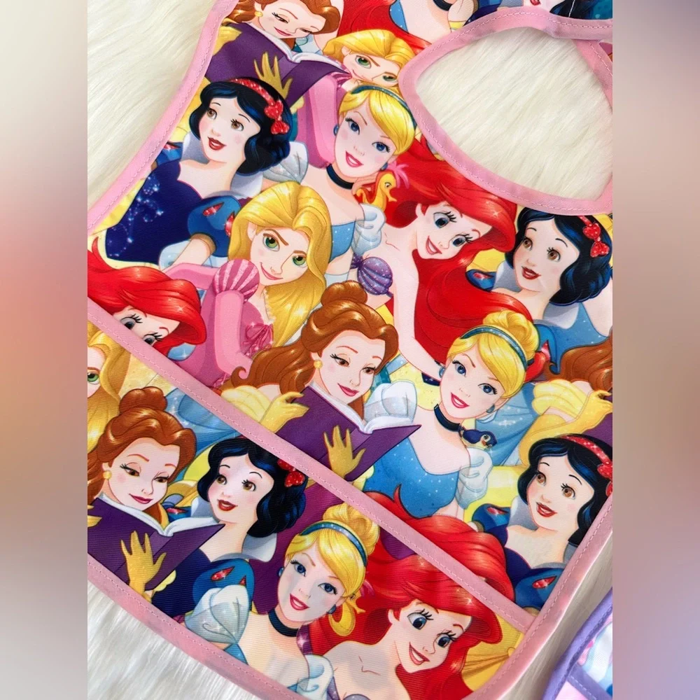 DISNEY PRINCESS BIB SET